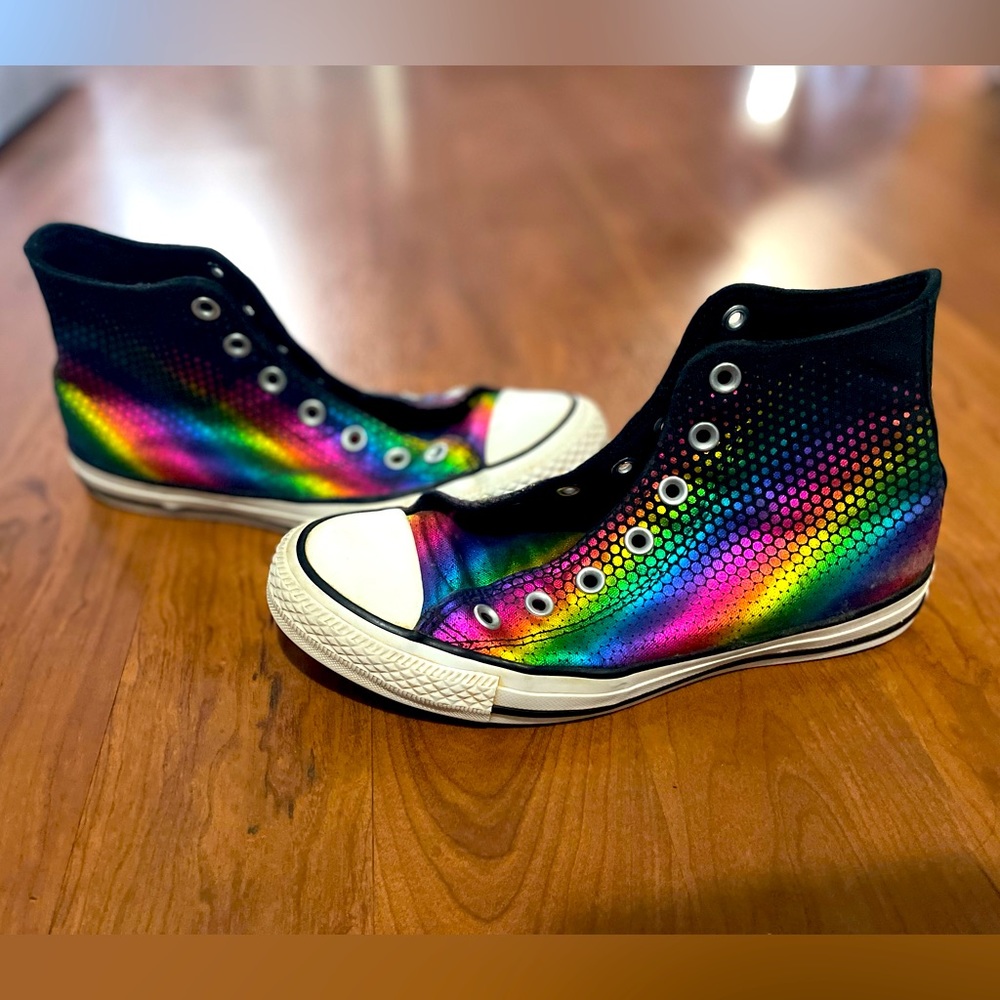 Used converse high tops.